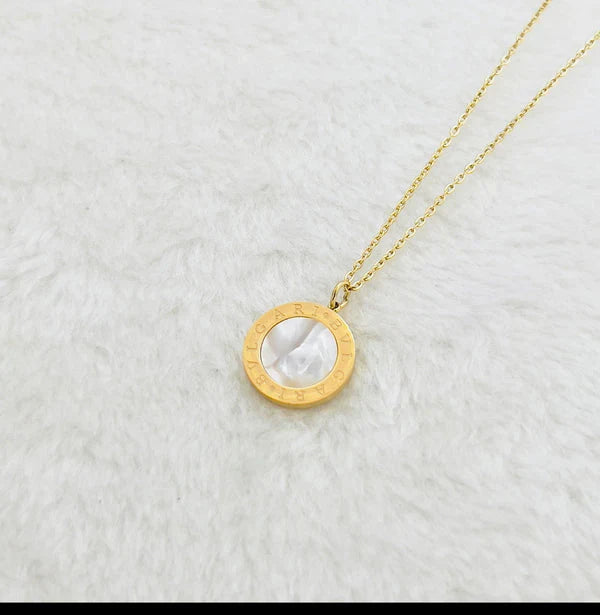 White Round Necklace